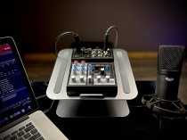 4 channel mixer with USB interface and digital effects