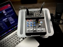 4 channel mixer with USB interface and digital effects