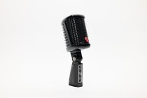 Supercardioid large diaphragm dynamic side address microphone
